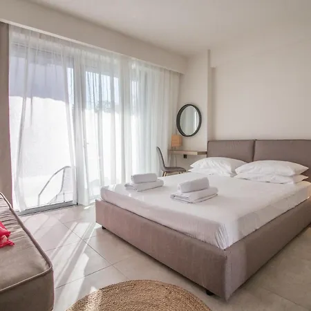 Aelia Seaside Luxury Nea Karvali