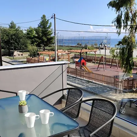 Отель Aelia Seaside Luxury Неа-Карвали