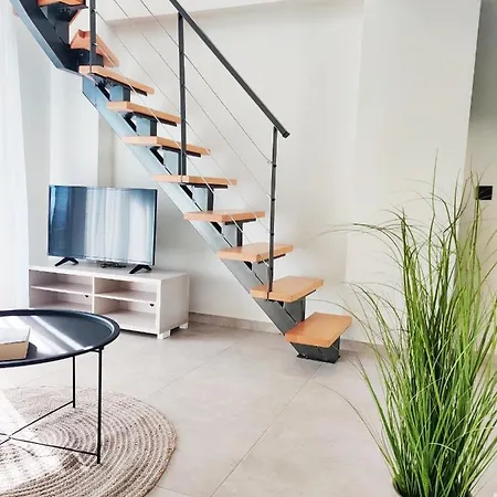 Отель Aelia Seaside Luxury