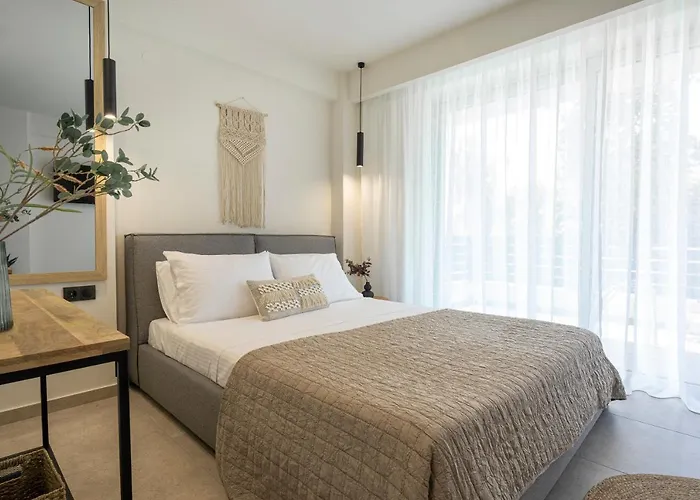Ξενοδοχείο Aelia Seaside Luxury
